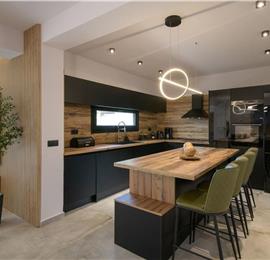 4 bedroom villa with pool, Chalikounas, sleeps 8